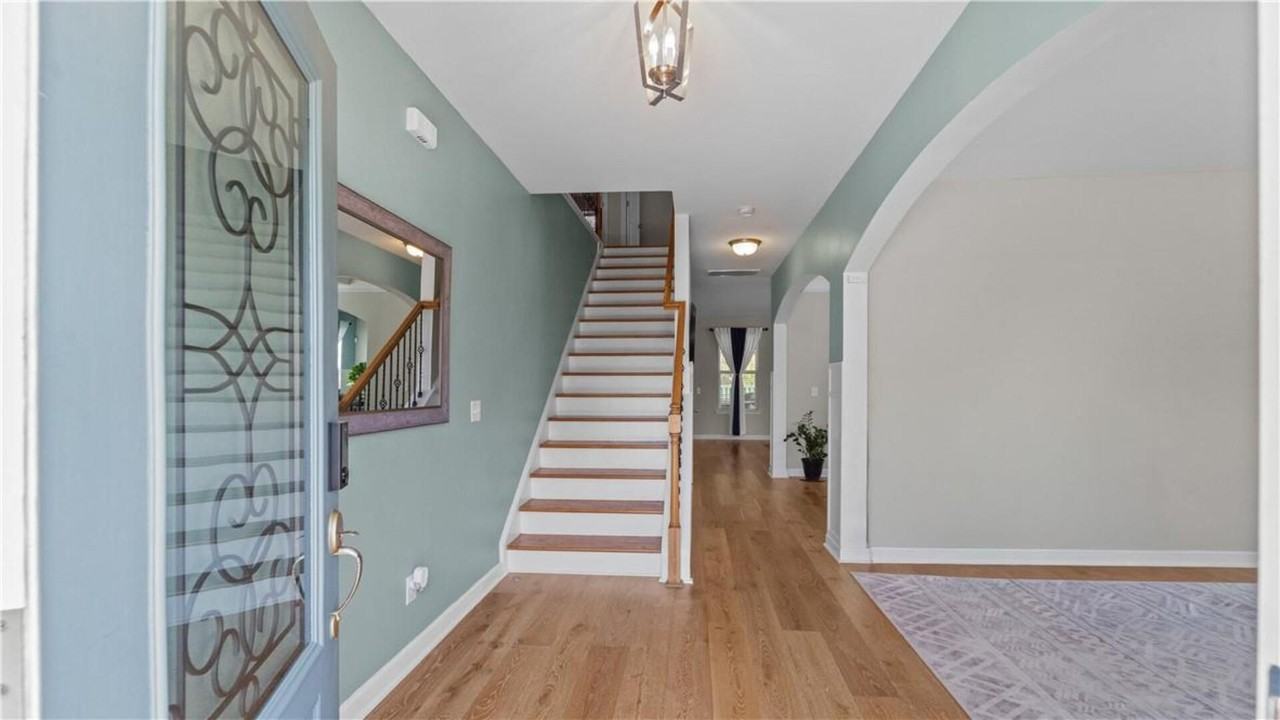 949 Castleoak Dr - Photo 5 of 50