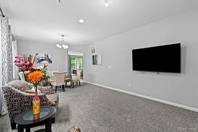 49645 Hartwick Dr - Photo 6 of 42