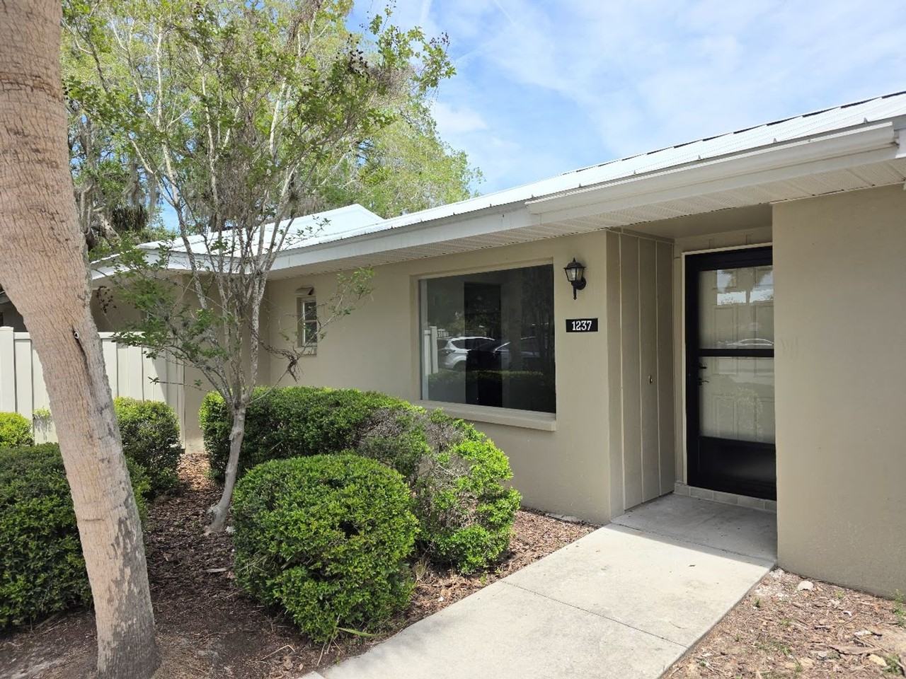 1237 N Egret Pt - Photo 2 of 30