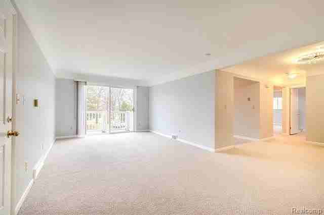 487 N Eton St #B6 - Photo 4 of 13