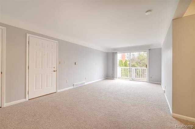 487 N Eton St #B6 - Photo 6 of 13