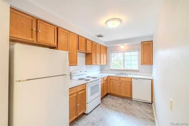 487 N Eton St #B6 - Photo 7 of 13