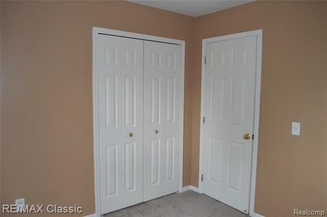 40433 Bluesprings Ct - Photo 4 of 25