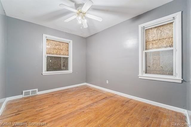 6306 Farmbrook St - Photo 7 of 13