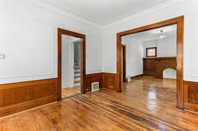 4827 Gray St - Photo 4 of 20