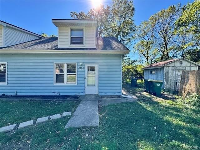 834 E Cross St - Photo 2 of 26