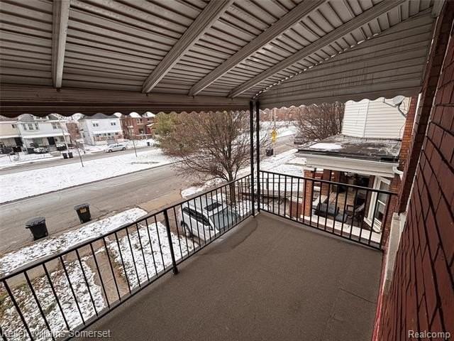 846 E Grand Blvd - Photo 5 of 11