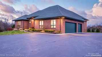 featured image of 3520 Blue Heron Ct