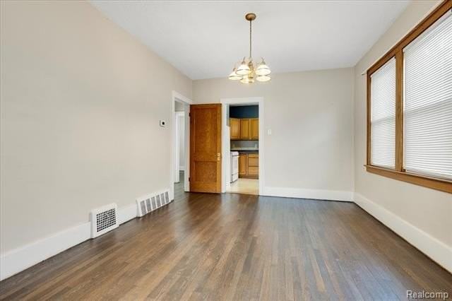 1413 Wayburn St - Photo 5 of 12