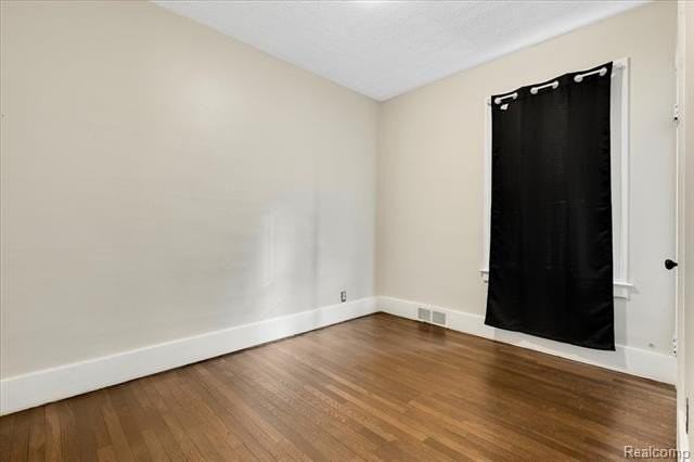 1413 Wayburn St - Photo 6 of 12