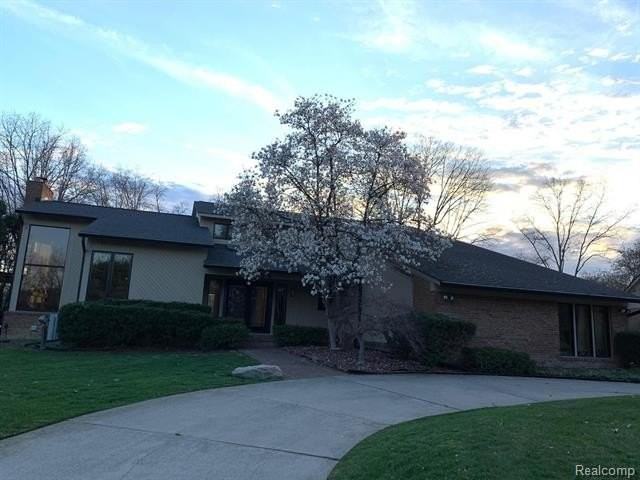 3266 Montmarte Cir