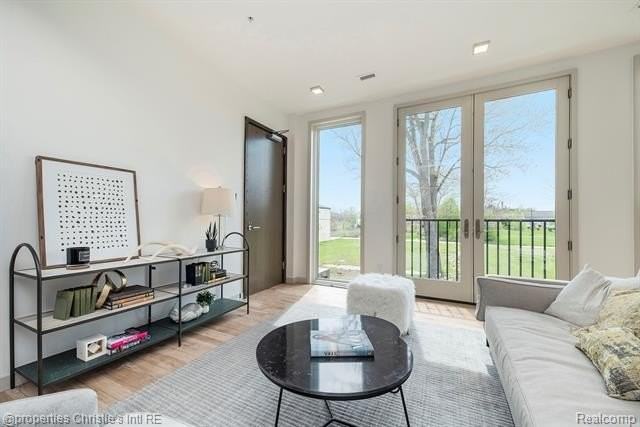 1450 Townsend St - Photo 3 of 18