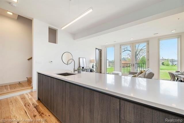 1450 Townsend St - Photo 6 of 18