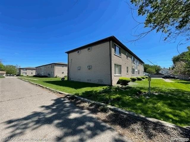16480 E 9 Mile Rd #201 - Photo 2 of 13