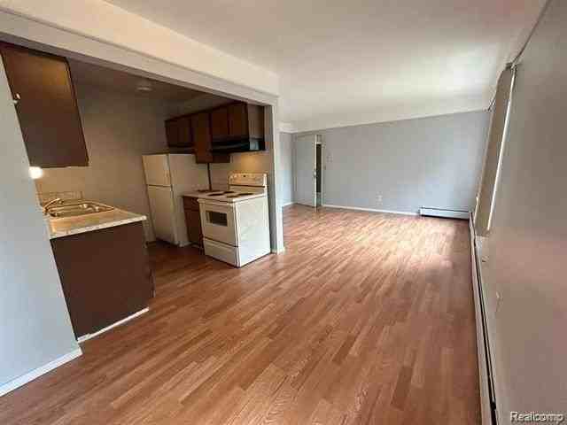 16480 E 9 Mile Rd #201 - Photo 6 of 13