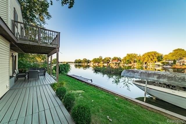 1253 Bamford Dr - Photo 7 of 34