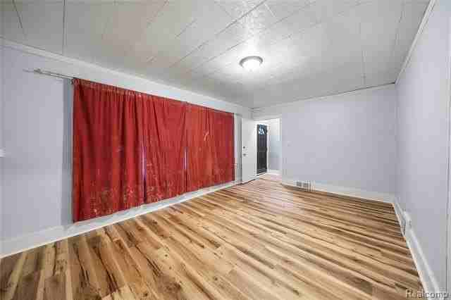 13536 Indiana St - Photo 3 of 19