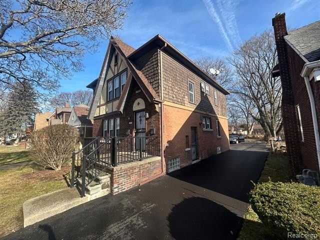 14716 Archdale Unit 1 Street - Photo 4 of 24