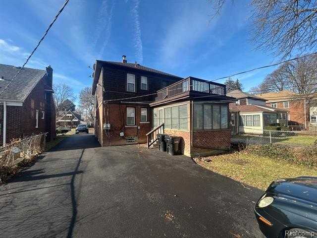 14716 Archdale Unit 1 Street - Photo 5 of 24