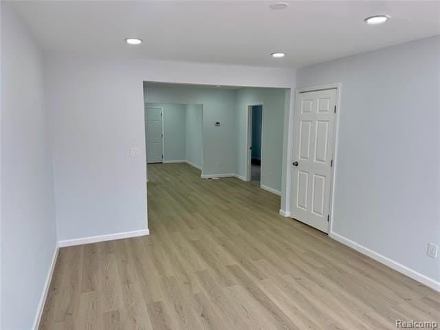 134 W Auburn Rd - Photo 7 of 30