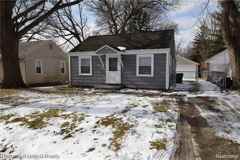 21541 Collingham Ave - Photo 1 of 1