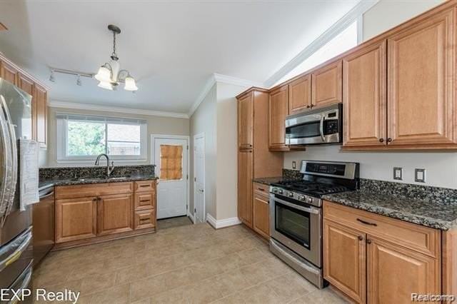 26616 Rouge River Dr - Photo 7 of 13