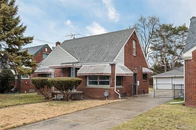 20254 Mackay St - Photo 2 of 19