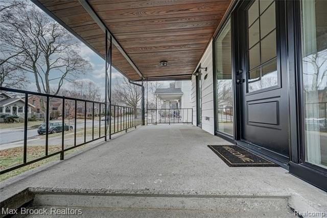 409 Baldwin Ave - Photo 4 of 50