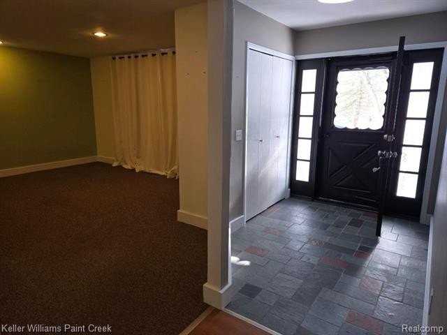 11914 Davisburg Rd - Photo 7 of 45