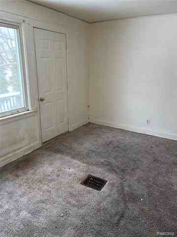 7533 Quinn St - Photo 5 of 13