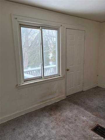 7533 Quinn St - Photo 6 of 13