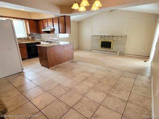 36778 Wayne Dr - Photo 5 of 18