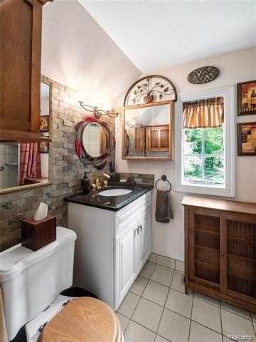 1115 Eton Cross Rd - Photo 6 of 19