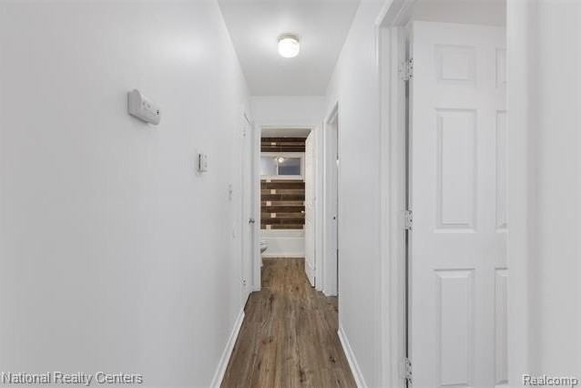 11076 Essex Ave - Photo 5 of 23