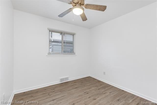 11076 Essex Ave - Photo 6 of 23