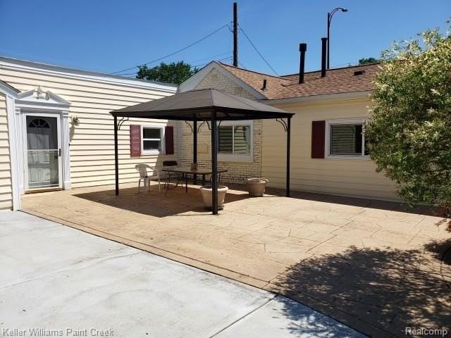5615 John R Rd - Photo 2 of 31