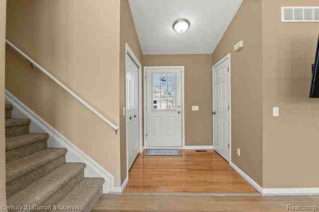 7164 Richmond Dr - Photo 5 of 38