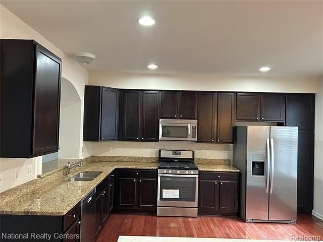 44681 Ellery Ln - Photo 5 of 17