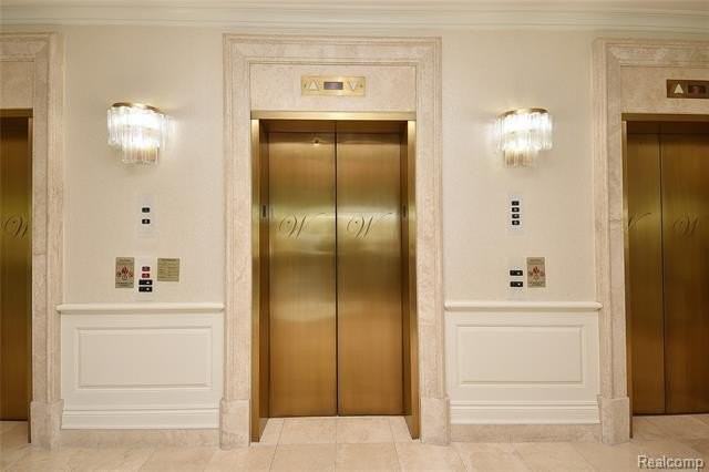 111 Willits St - Photo 5 of 25