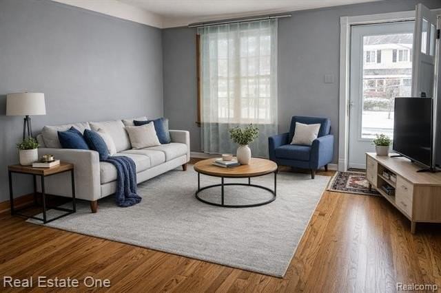 1127 Hoffman Ave - Photo 2 of 21