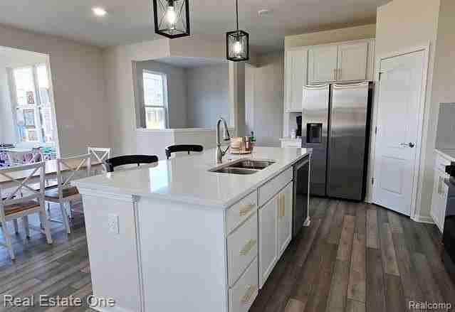 2720 Tulip Way - Photo 4 of 19