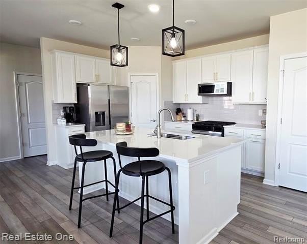 2720 Tulip Way - Photo 5 of 19