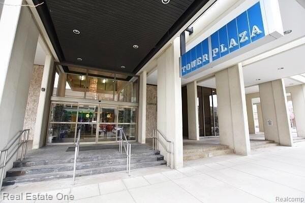 555 E William St #15J - Photo 2 of 15