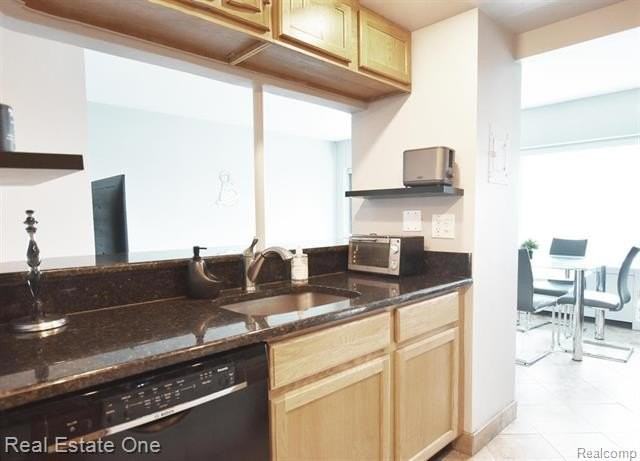 555 E William St #15J - Photo 7 of 15