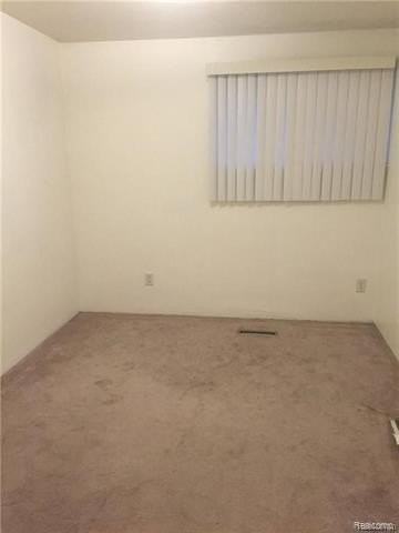 541 Mary Ellen Rd - Photo 7 of 9