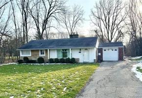 featured image of 158 Marlborough Dr