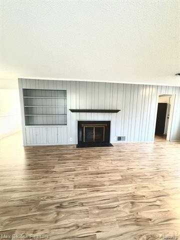 158 Marlborough Dr - Photo 6 of 19