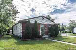 3800 Elmhurst Ave - Photo 1 of 1