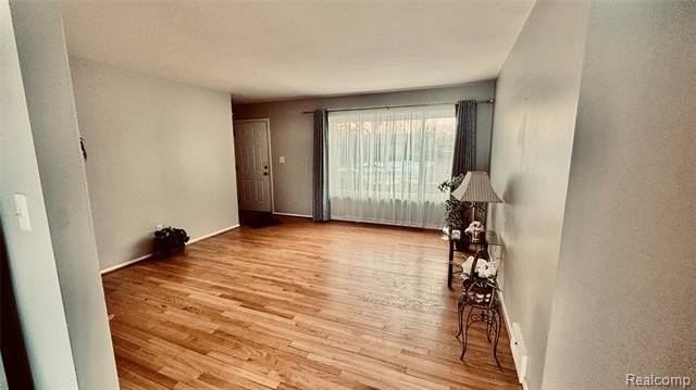 15078 Houghton St - Photo 2 of 25