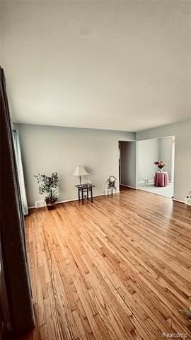 15078 Houghton St - Photo 3 of 25